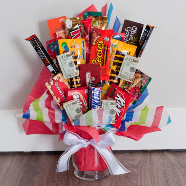 Candy Bar Bouquet – Bits of Everything